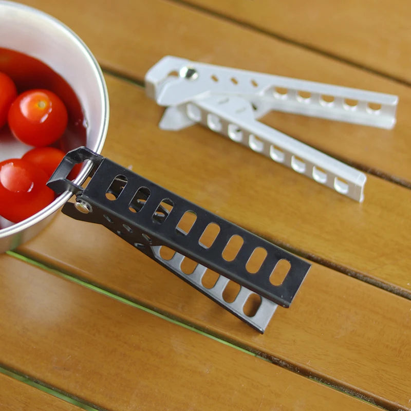 Pot holder for pots and frying pans